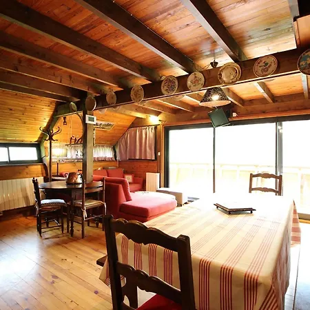 Chalet Mont-dore: 3 Chambres, Parking, Terrasse, Proche Pistes - Fr-1-415-57 *